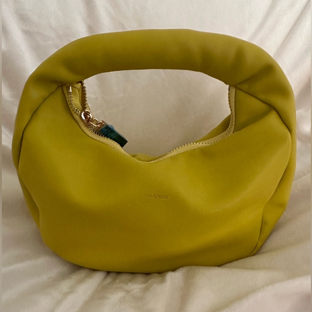 NWOT REMI/REID CLEMENCE TOY - Yellow